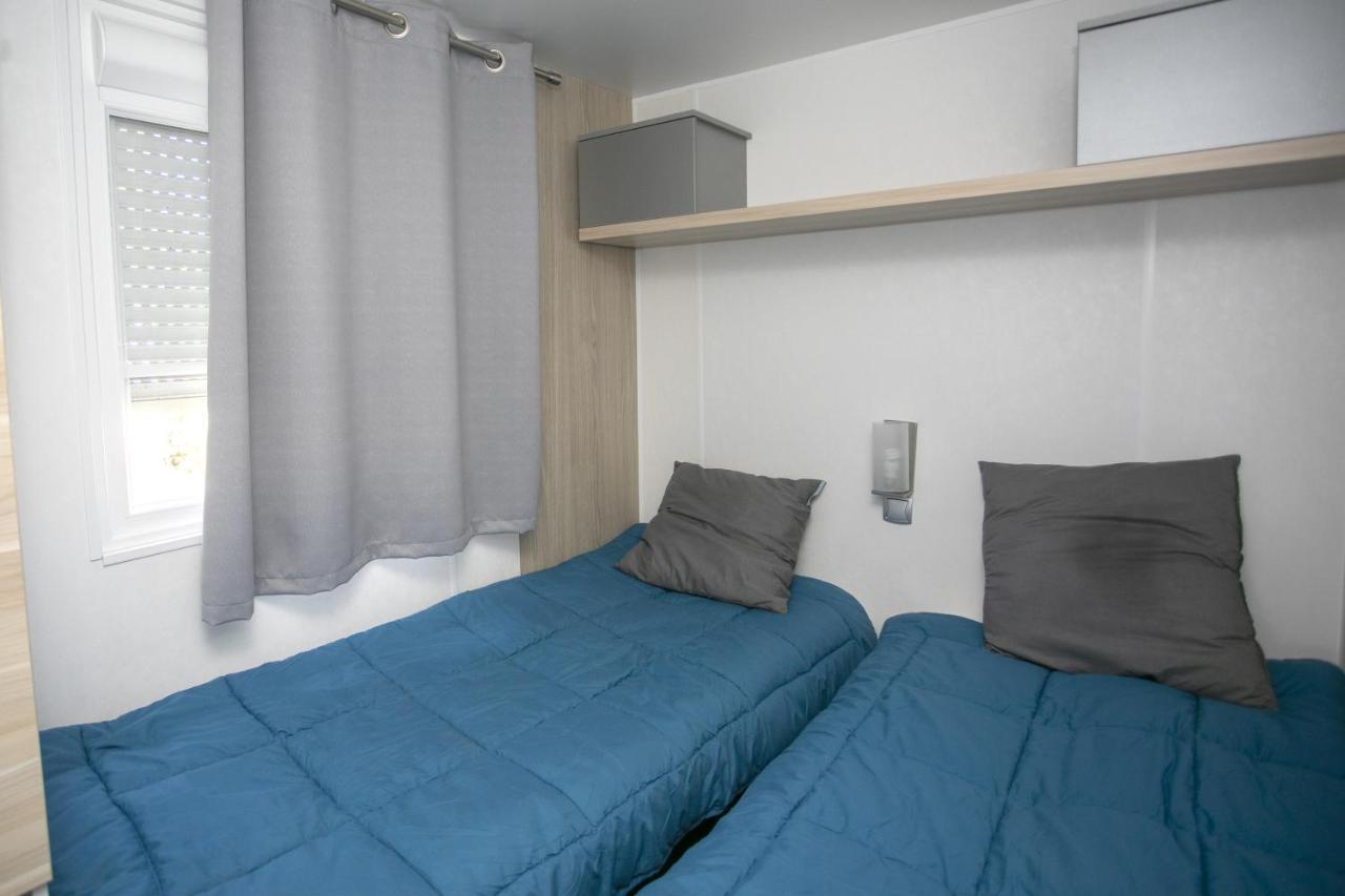 Camping Du Lac Foix Luaran gambar